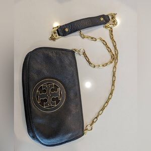 Like new Tory Burch cross body.